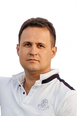 Бахарев Дмитрий Владимирович 